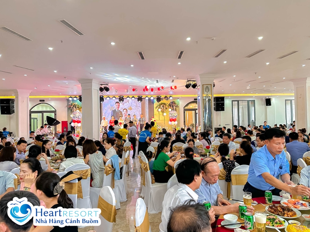 Đôi nét về nhà hàng (không gian – menu)